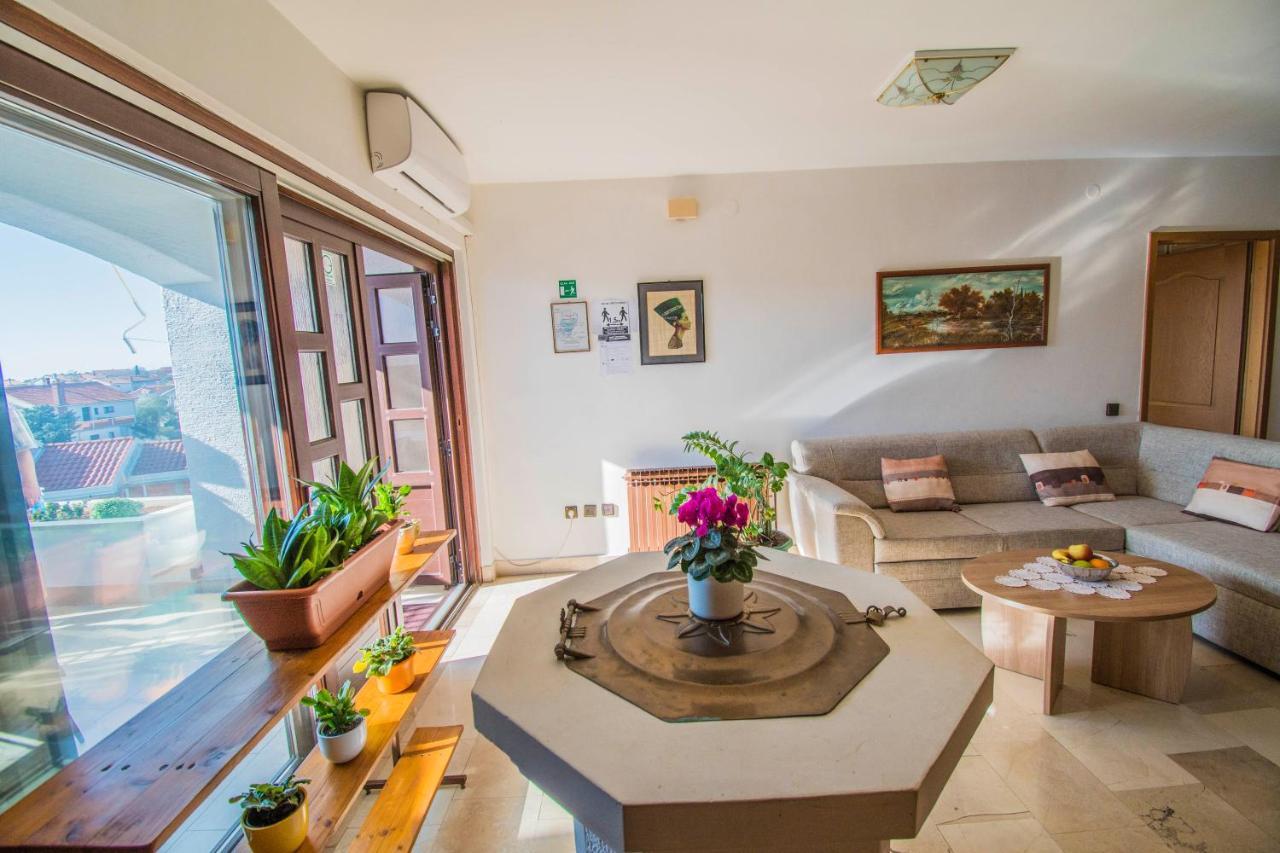 Apartments Grand & Plav In Krk 크르크 외부 사진