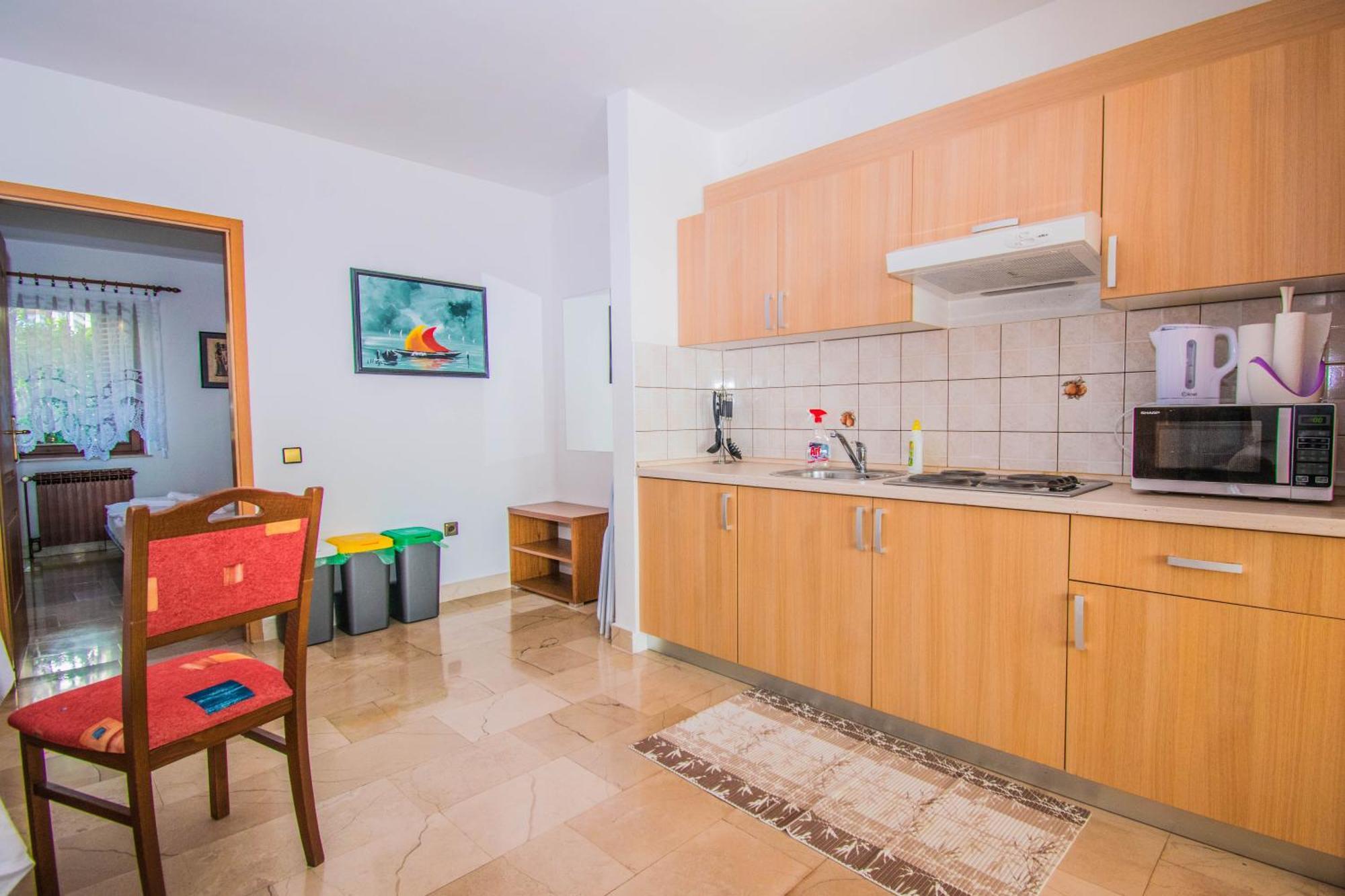 Apartments Grand & Plav In Krk 크르크 외부 사진