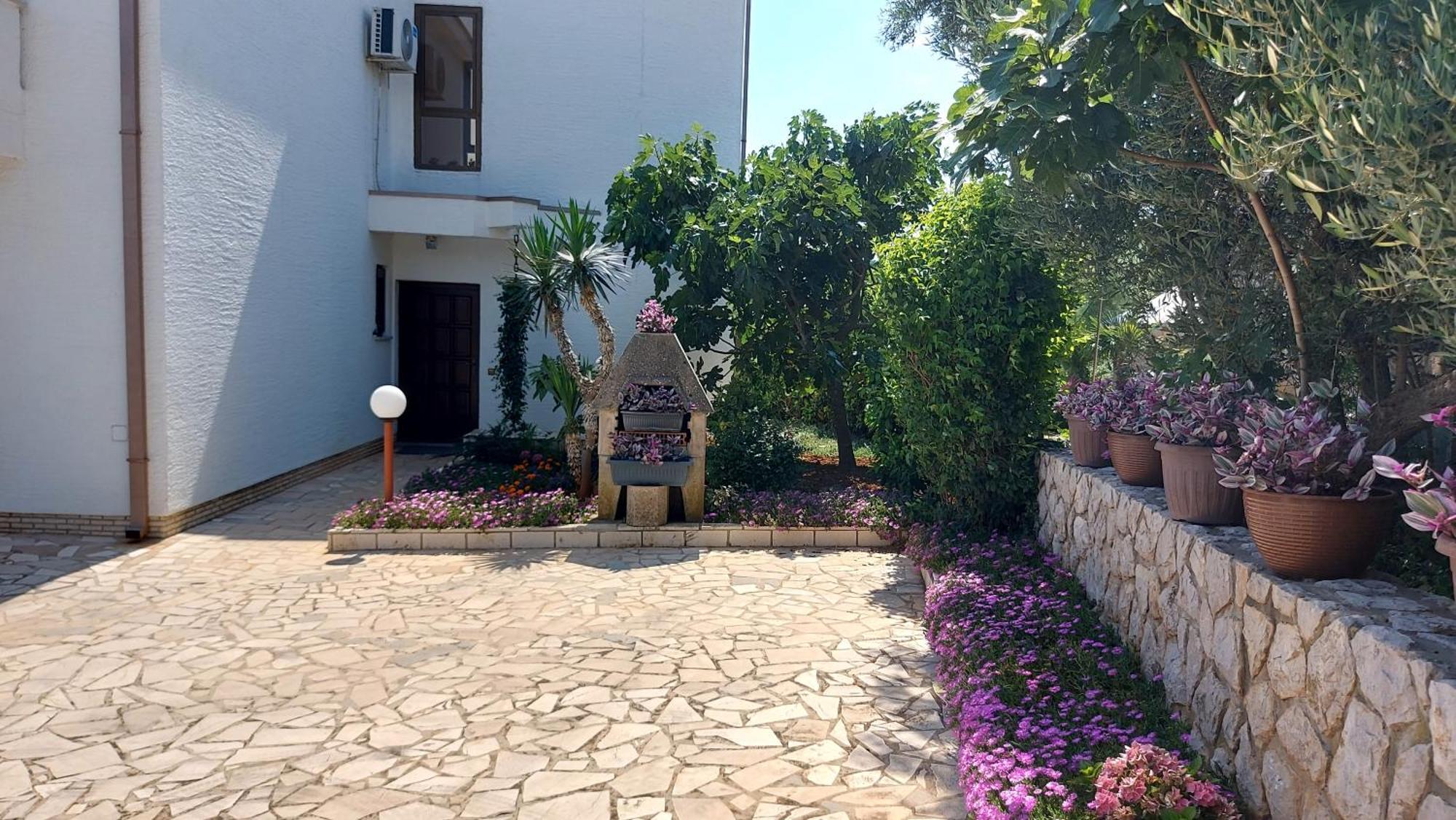 Apartments Grand & Plav In Krk 크르크 외부 사진